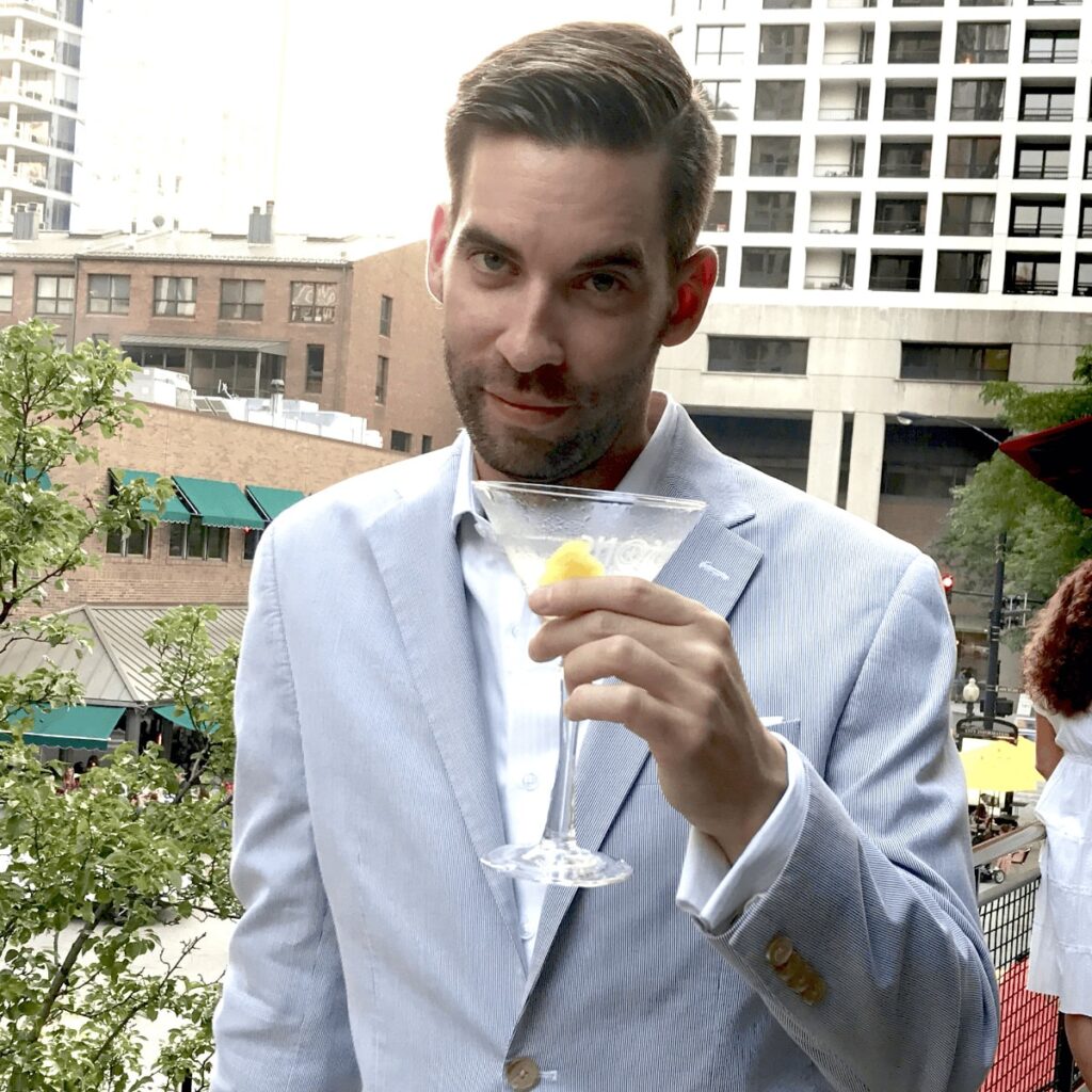 Daniel De Oliveira headshot